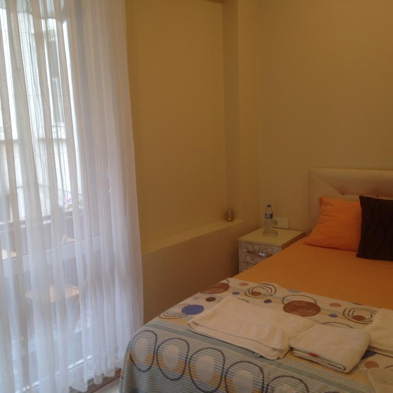 Cicekli Yali Hotel Buyukada Island Luaran gambar