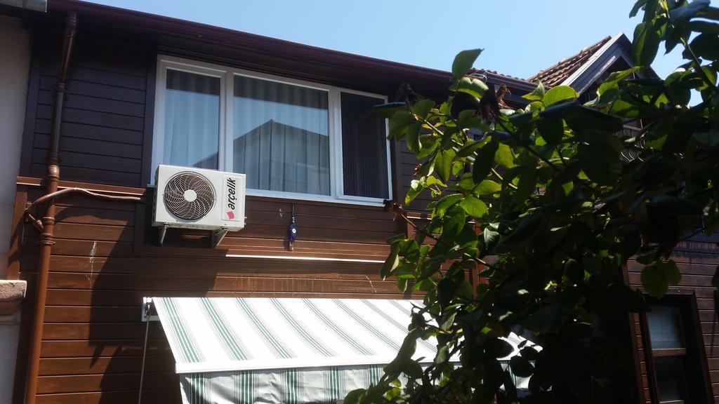 Cicekli Yali Hotel Buyukada Island Luaran gambar