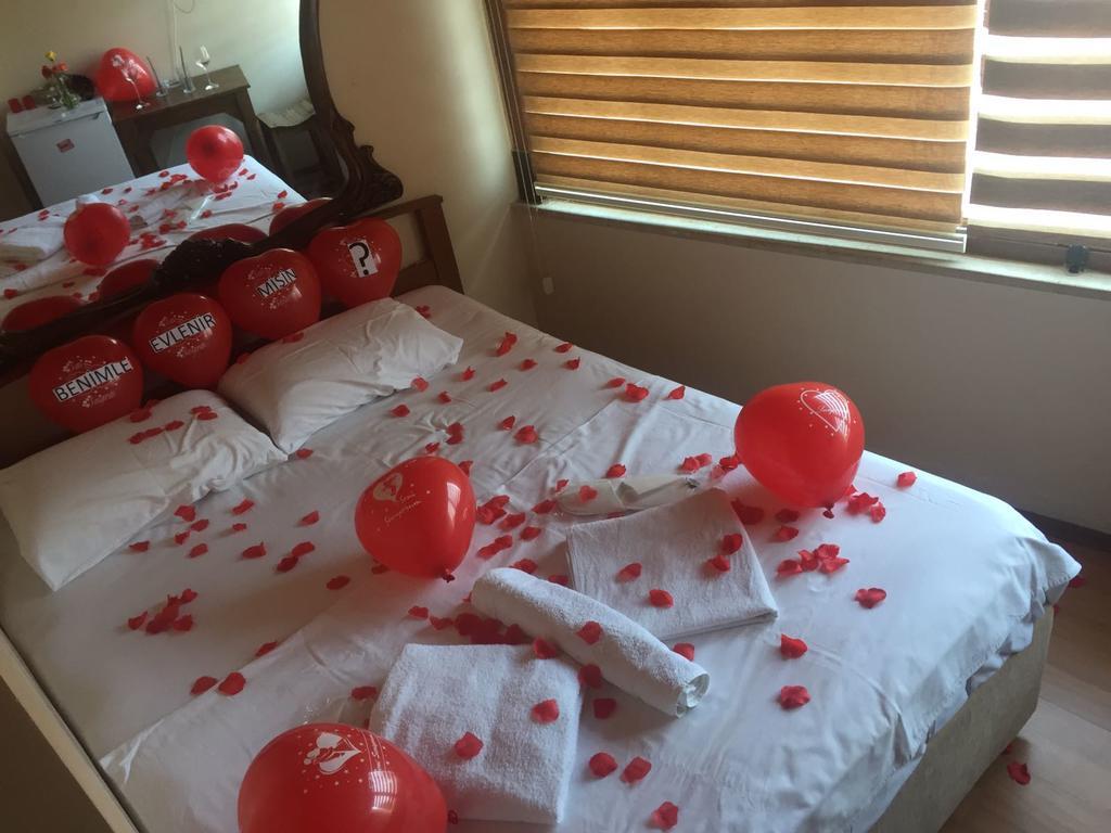 Cicekli Yali Hotel Buyukada Island Luaran gambar